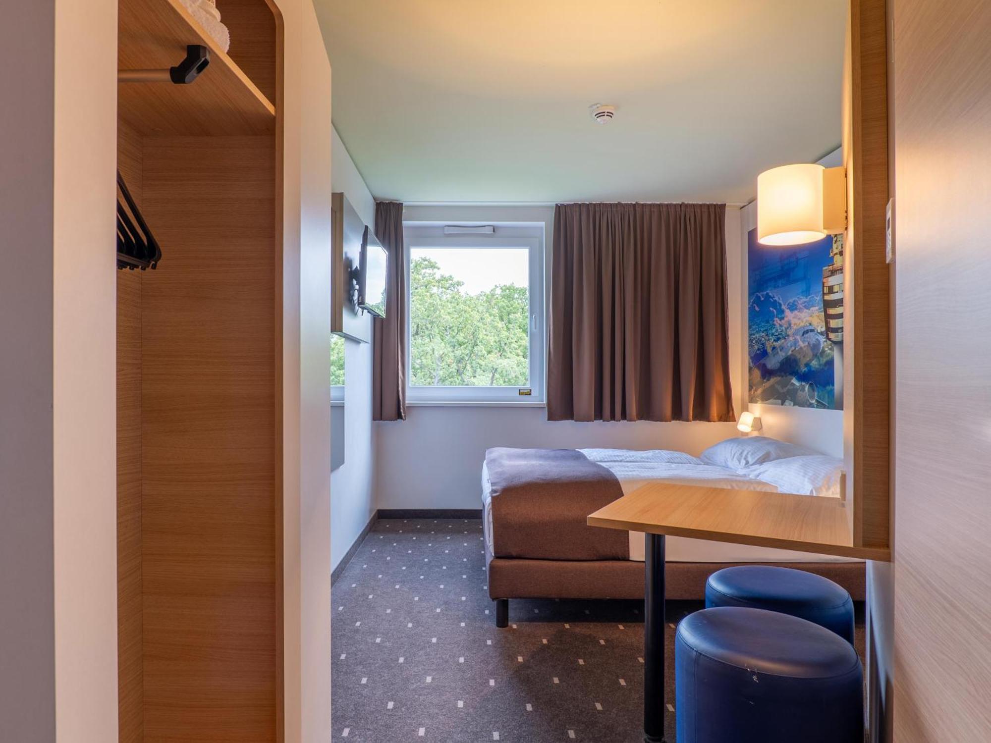 B&B Hotel Stuttgart-Airport/Messe 外观 照片