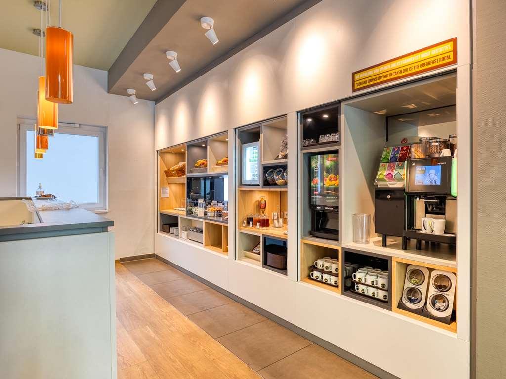 B&B Hotel Stuttgart-Airport/Messe 餐厅 照片